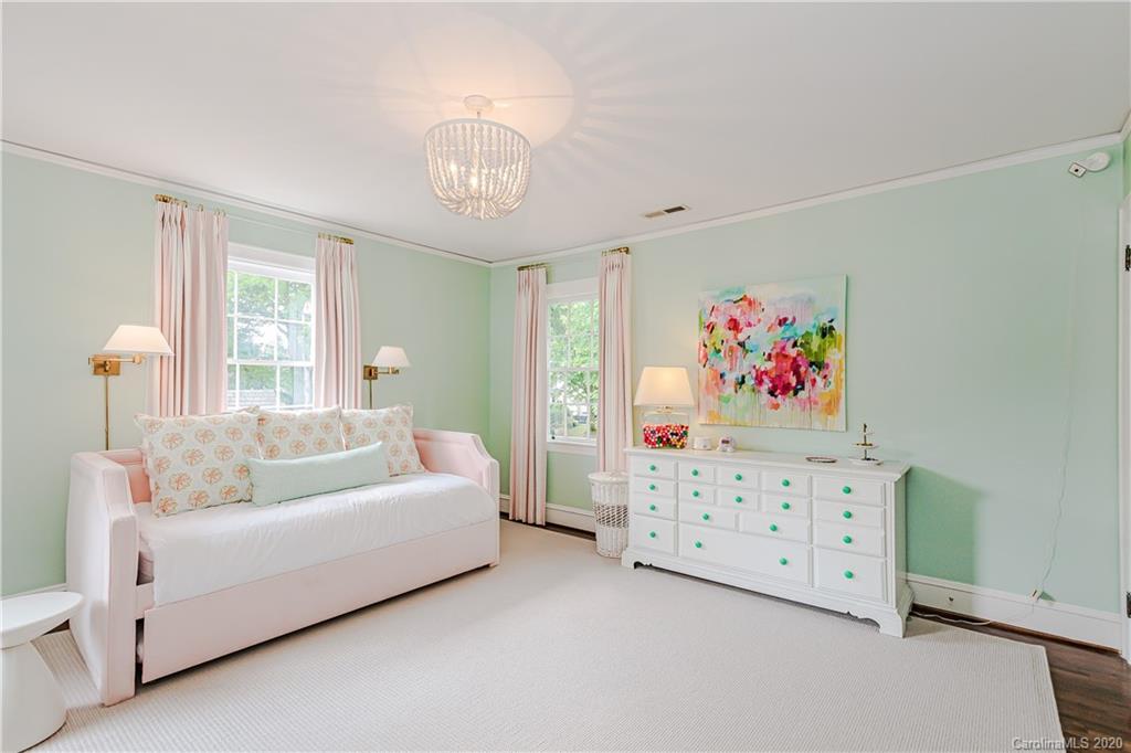 2821 Hampton Avenue Charlotte NC 28207