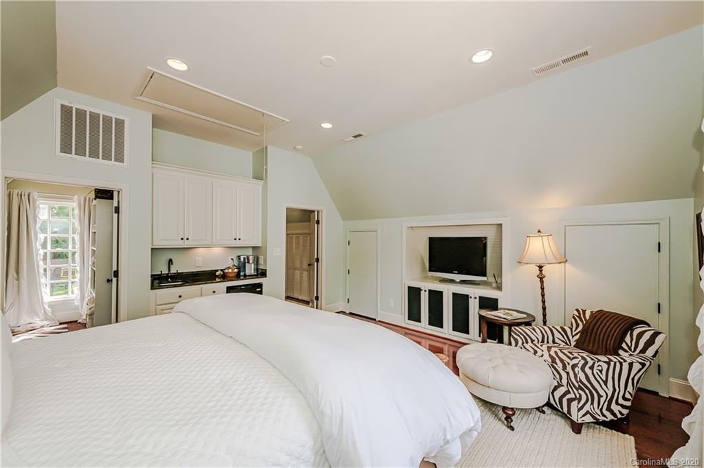 2821 Hampton Avenue Charlotte NC 28207