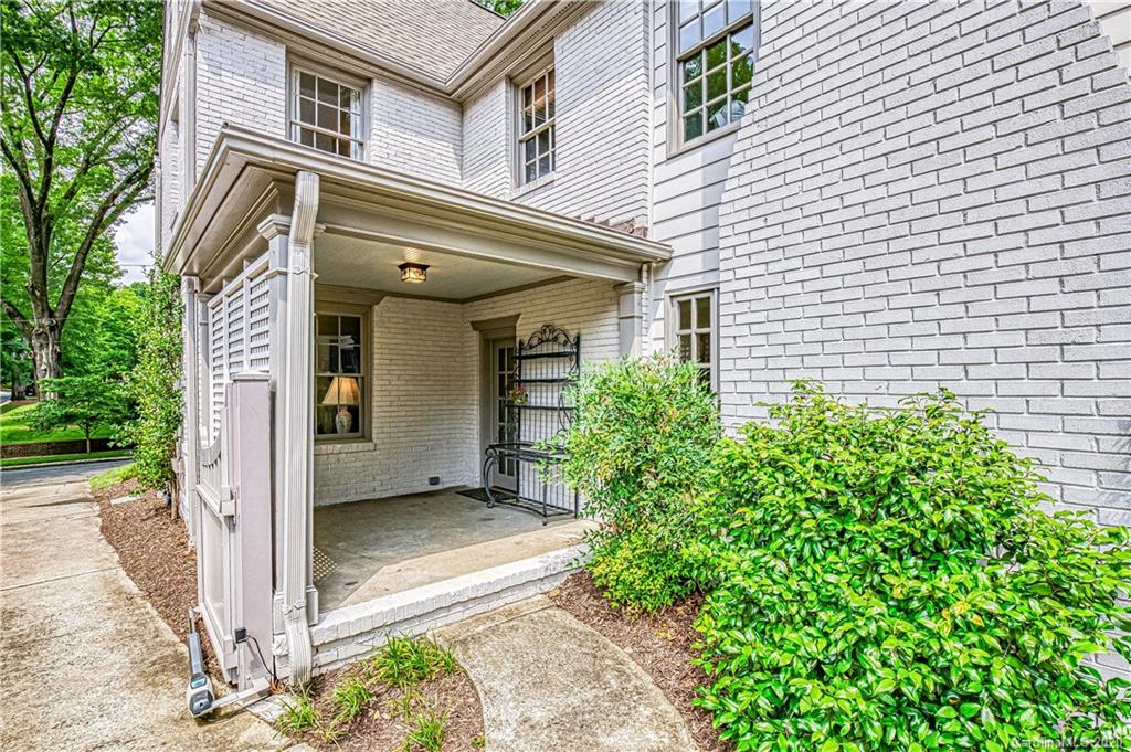 2821 Hampton Avenue Charlotte NC 28207