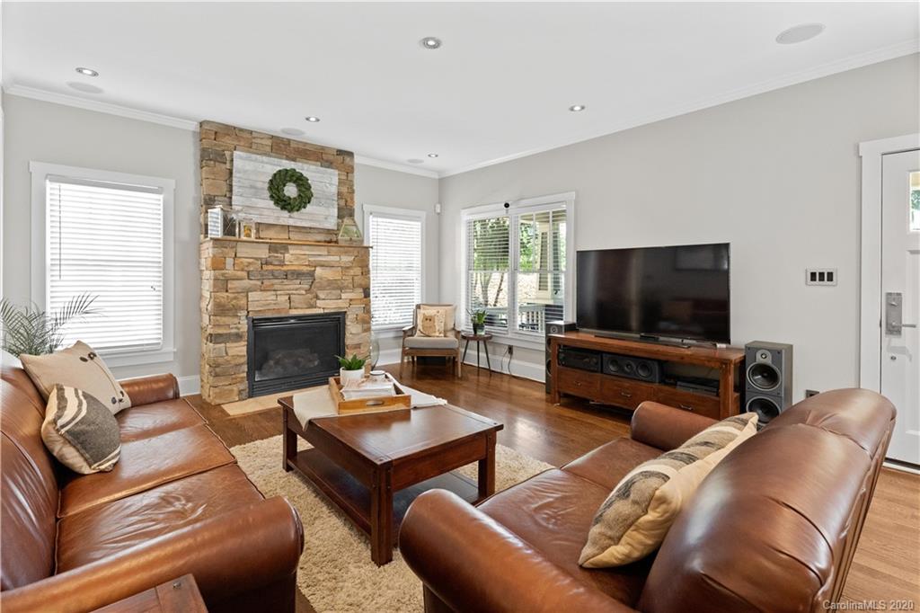 407 Heathcliff Street Charlotte NC 28208