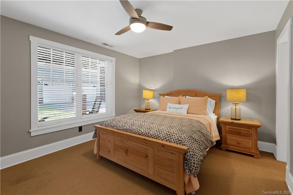 407 Heathcliff Street Charlotte NC 28208