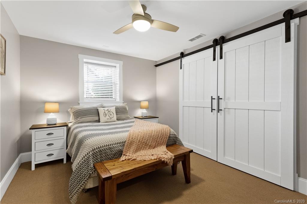 407 Heathcliff Street Charlotte NC 28208