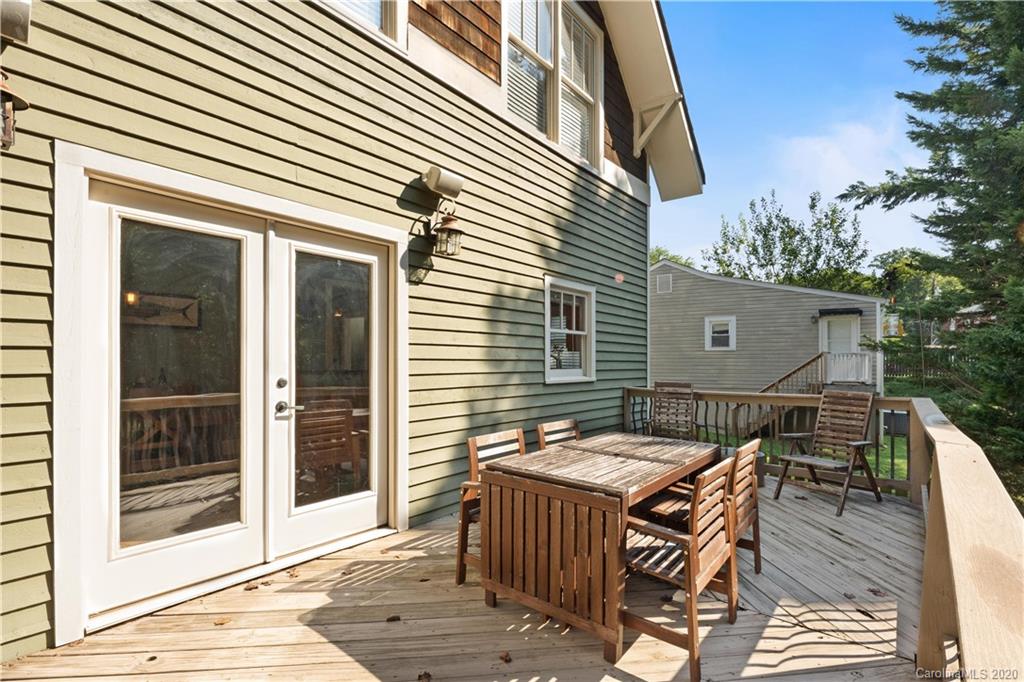 407 Heathcliff Street Charlotte NC 28208