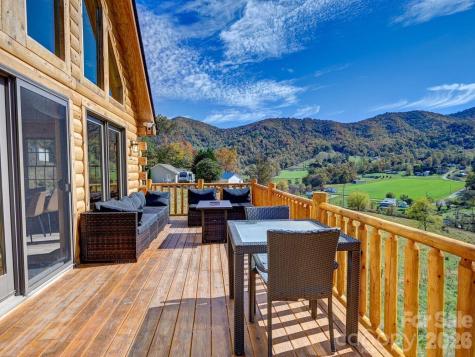 194 Fox Run Road Canton NC 28716