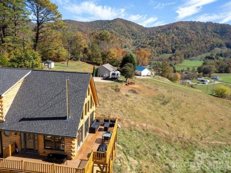 194 Fox Run Road Canton NC 28716