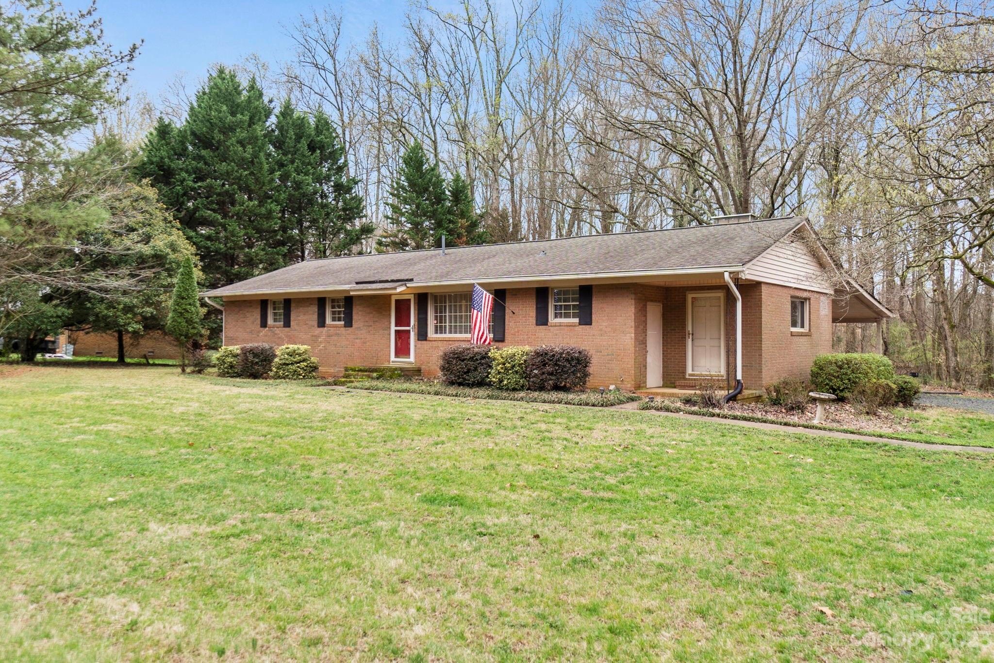 8815 Plaza Park Drive Charlotte NC 28215