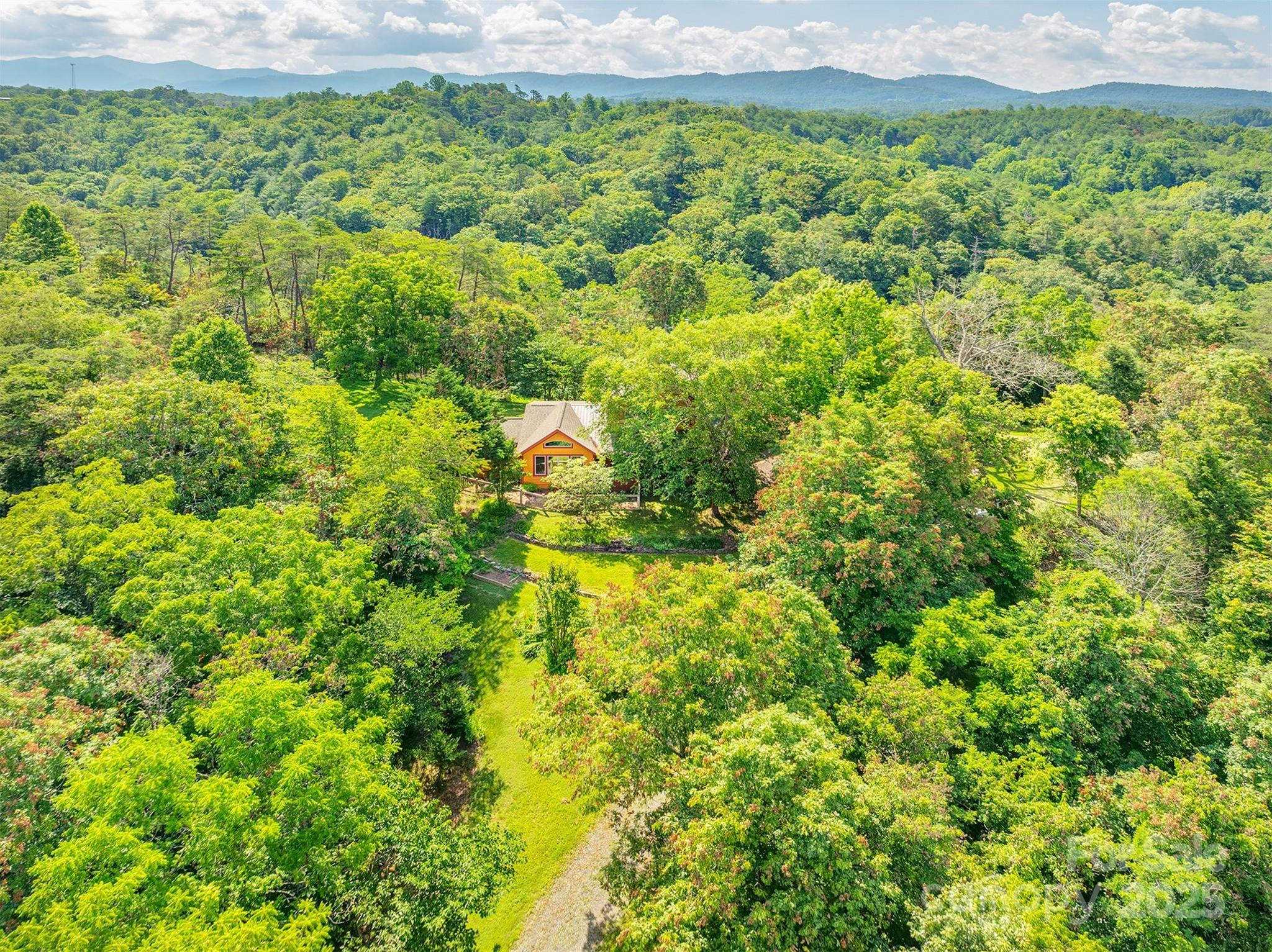 15 Mountain Tea Lane Alexander NC 28701