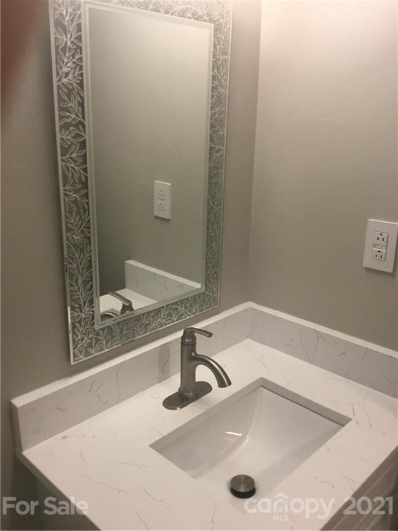 6661 Bunker Hill Circle Charlotte NC 28210