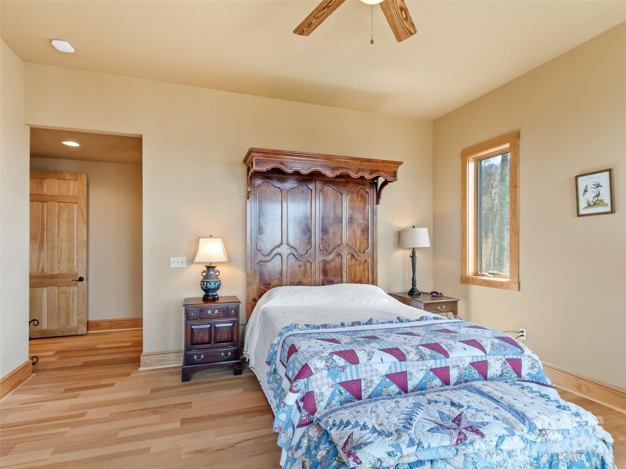 20 Springflower Court Burnsville NC 28714