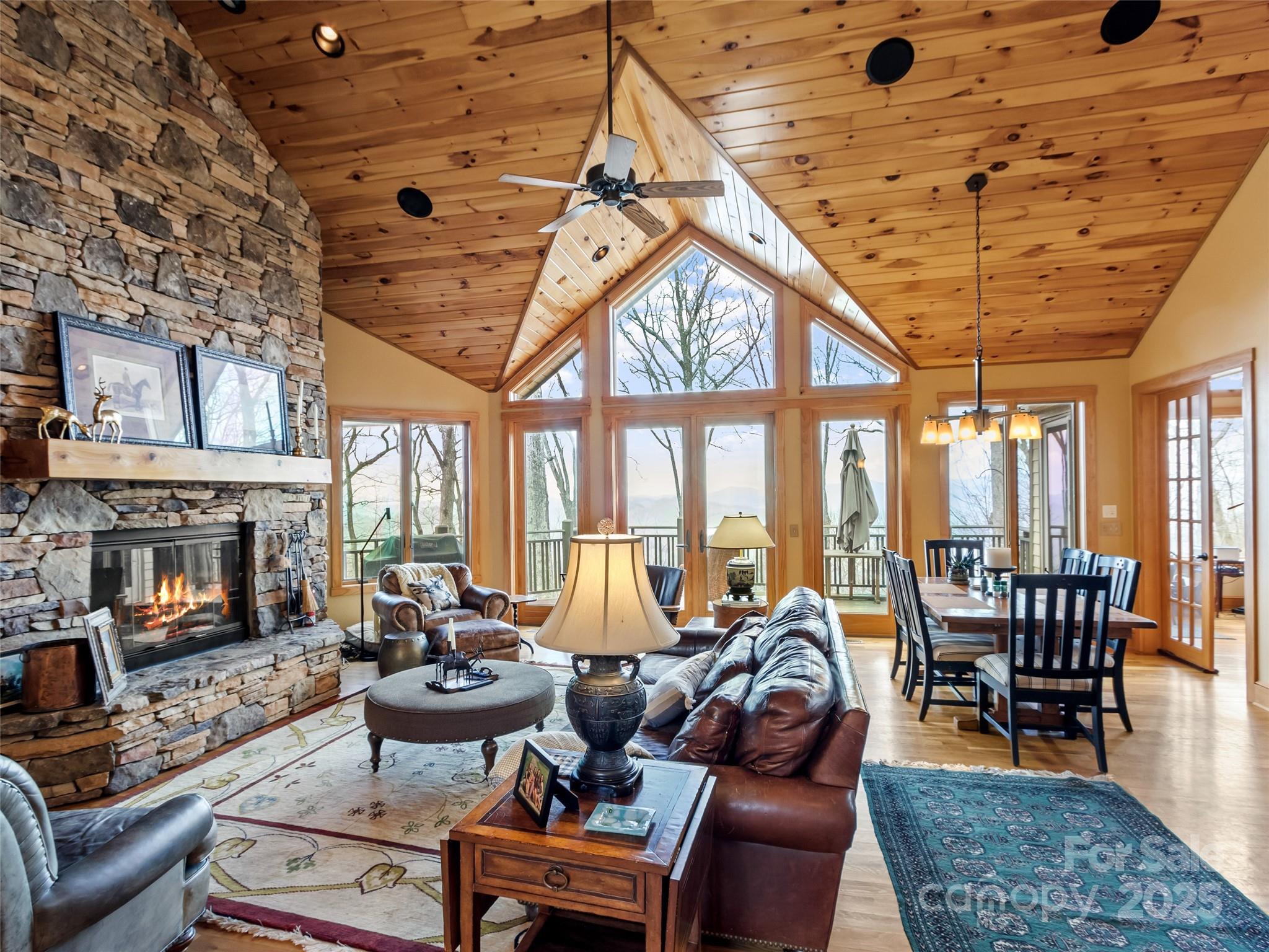 20 Springflower Court Burnsville NC 28714