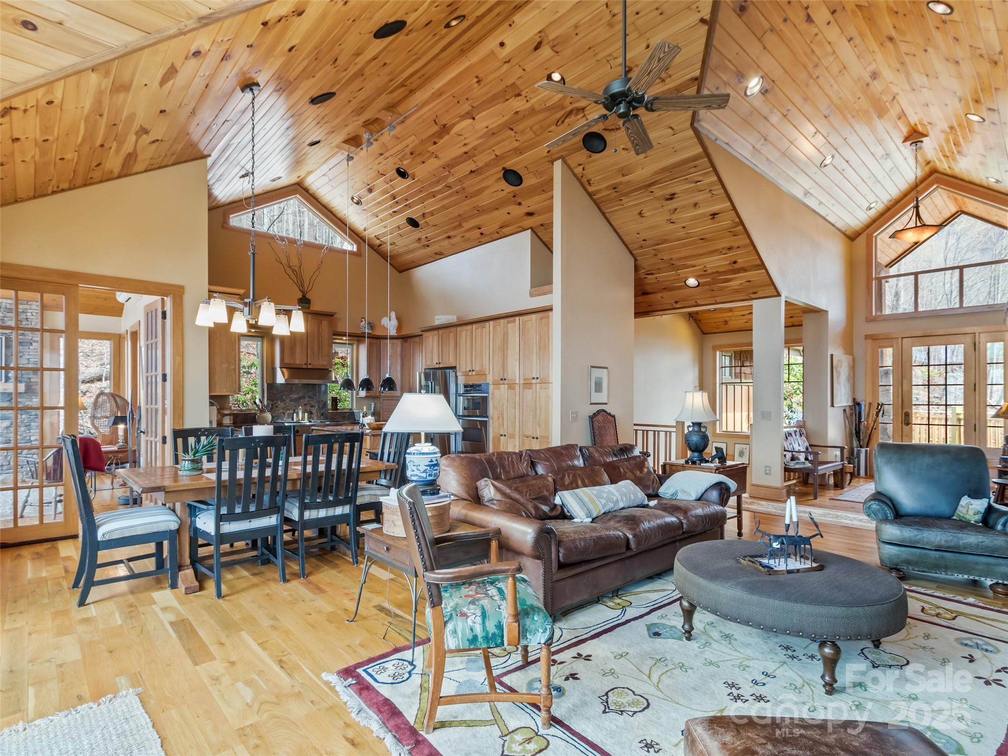 20 Springflower Court Burnsville NC 28714