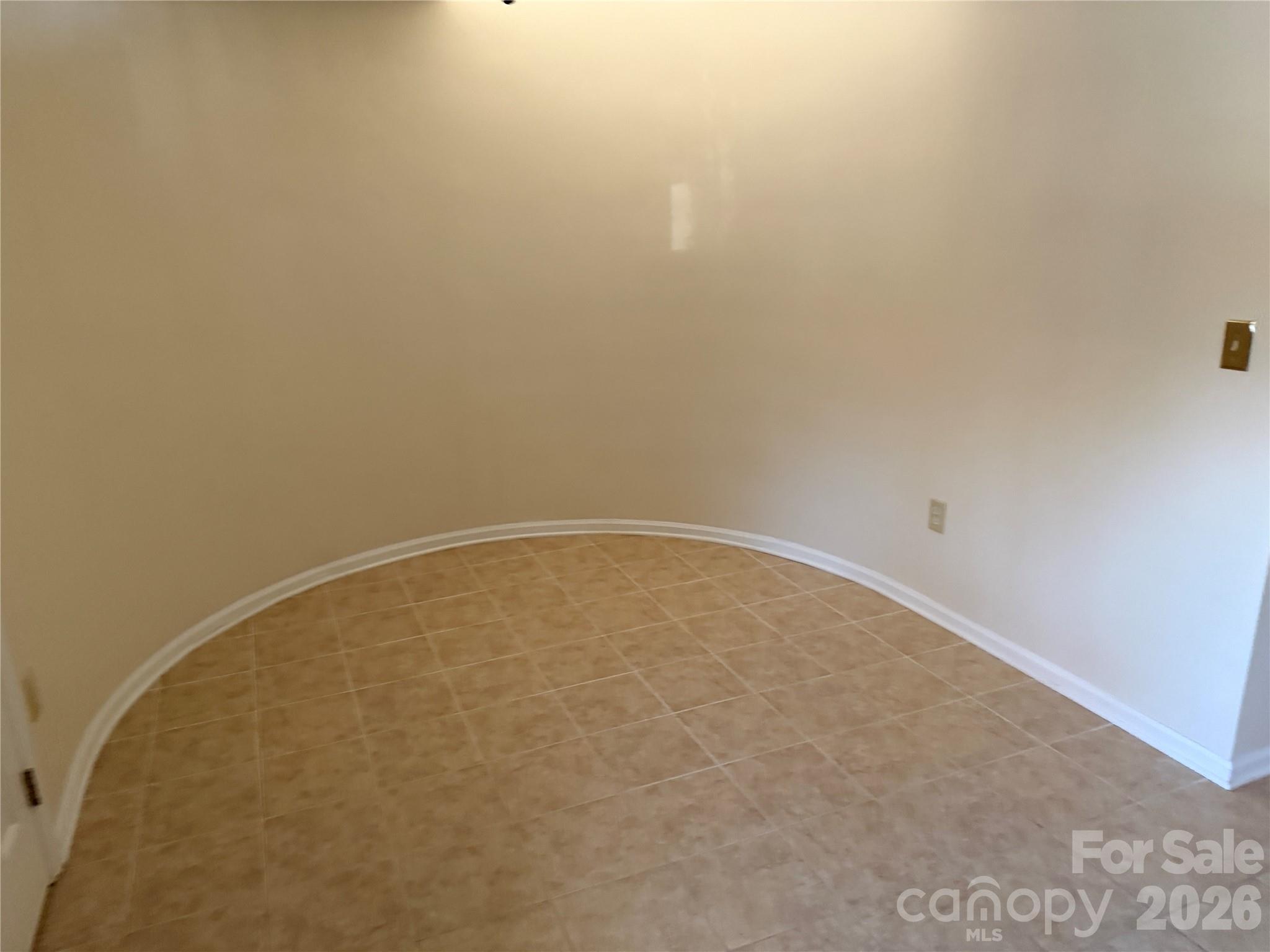 1720 12th Street NE Hickory NC 28601
