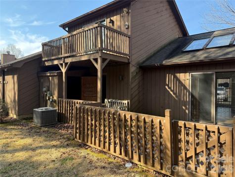 1720 12th Street NE Hickory NC 28601