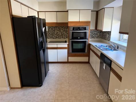 1720 12th Street NE Hickory NC 28601