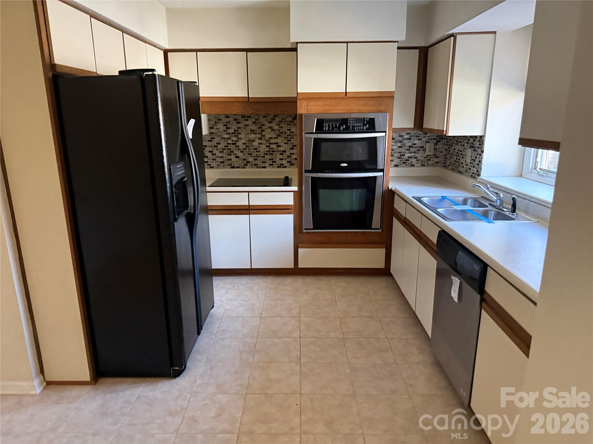 1720 12th Street NE Hickory NC 28601