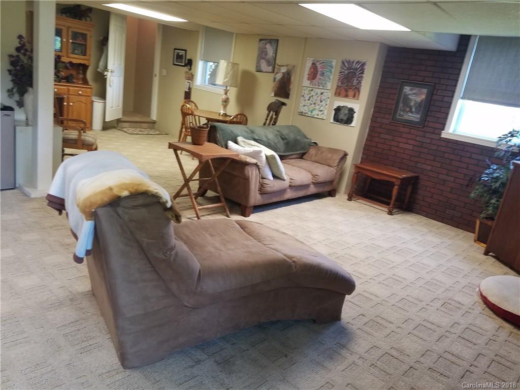 1259 Windswept Ridge Road Marshall NC 28753