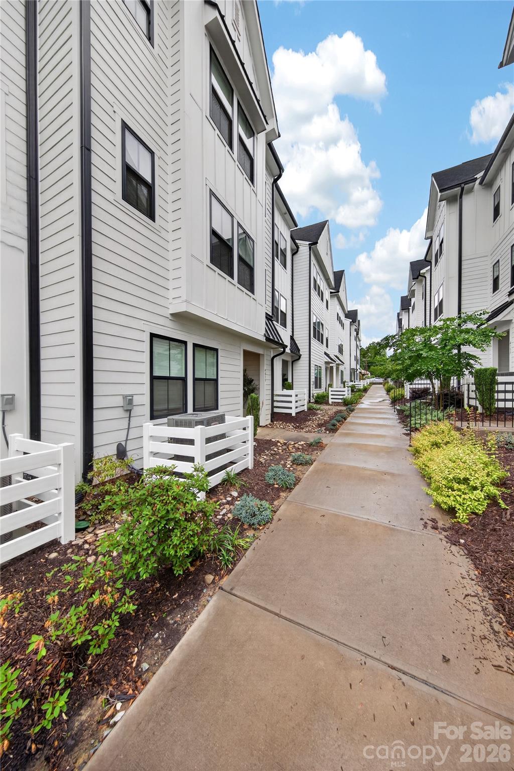 4033 Polluck Way Charlotte NC 28209
