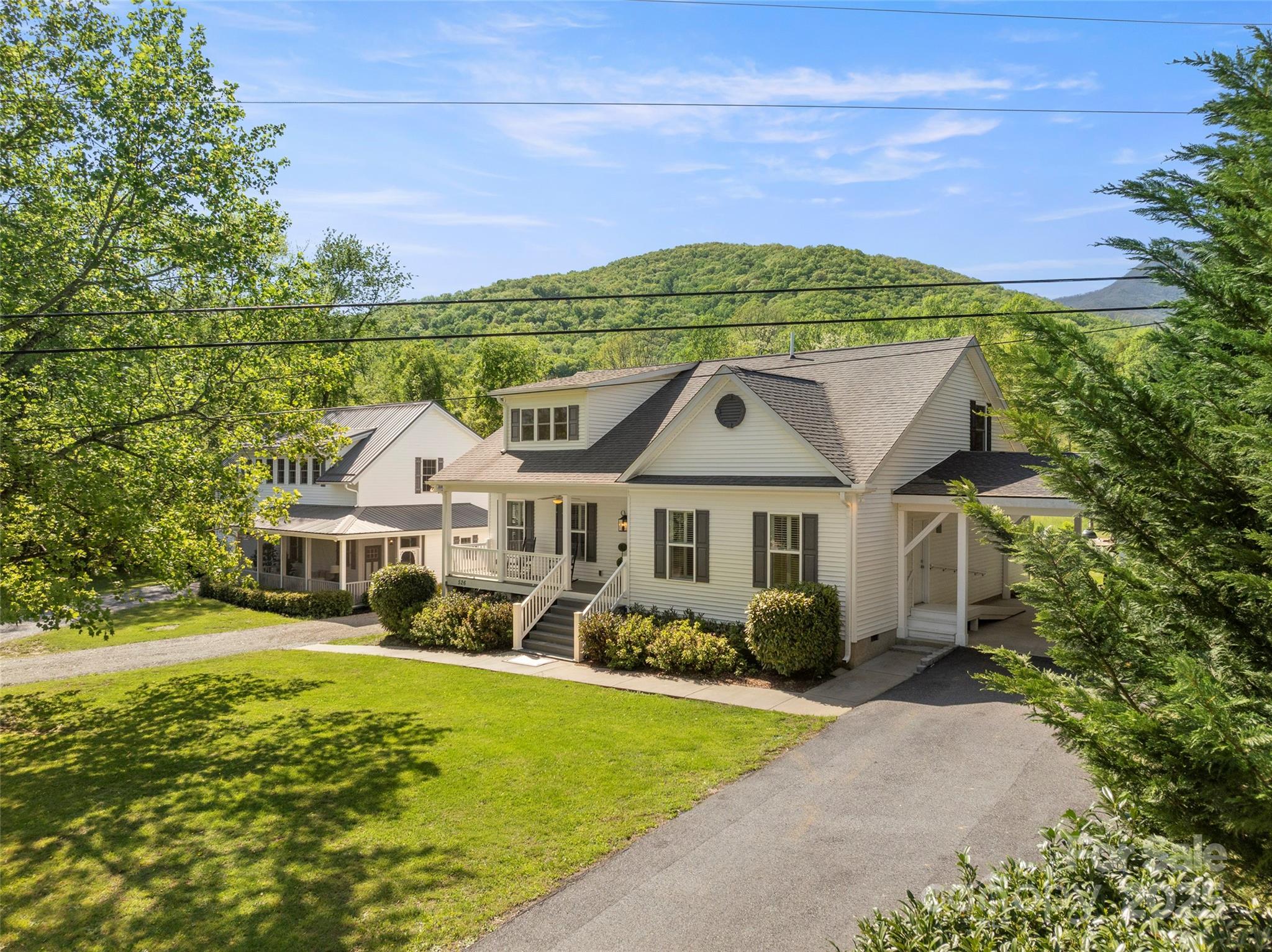 526 Davis Creek Road Candler NC 28715