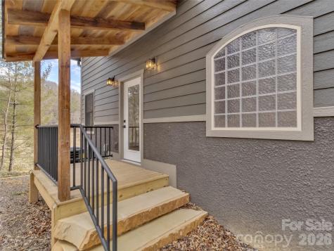 171 Cowtail Cove Clyde NC 28721