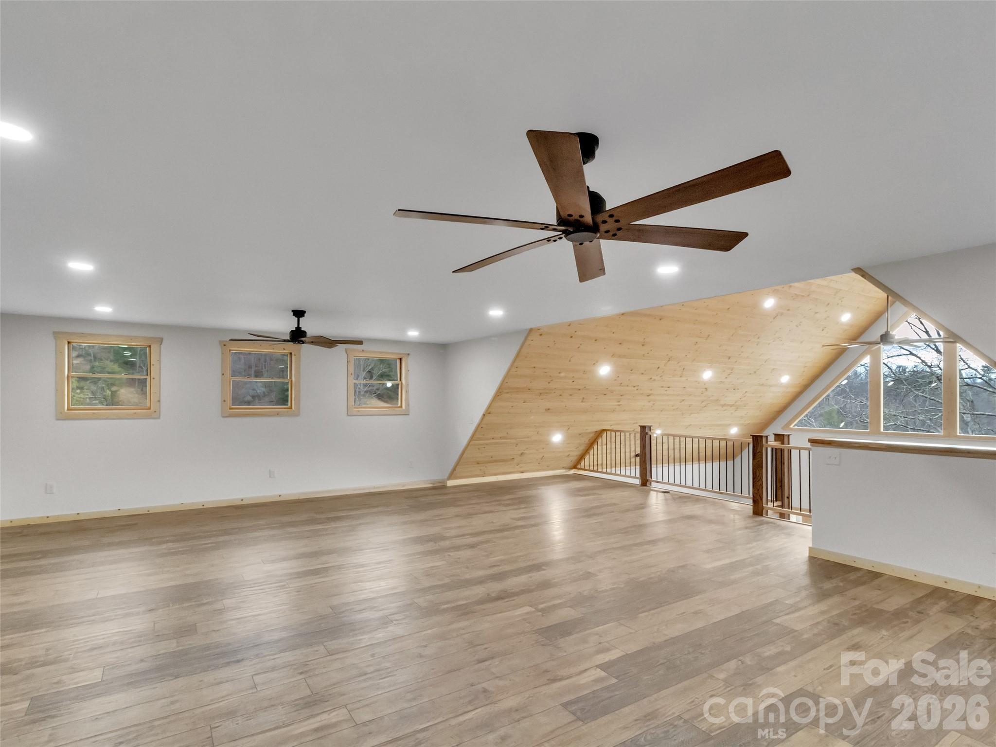 171 Cowtail Cove Clyde NC 28721