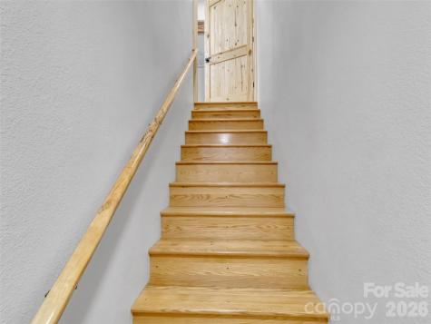 171 Cowtail Cove Clyde NC 28721