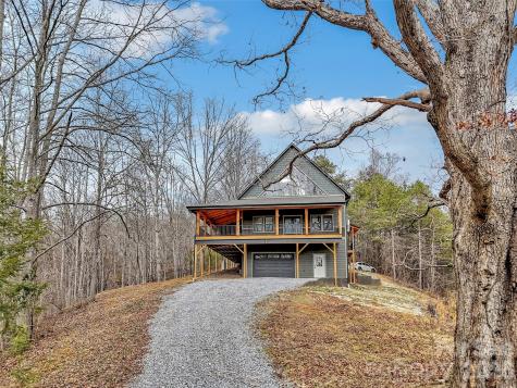 171 Cowtail Cove Clyde NC 28721
