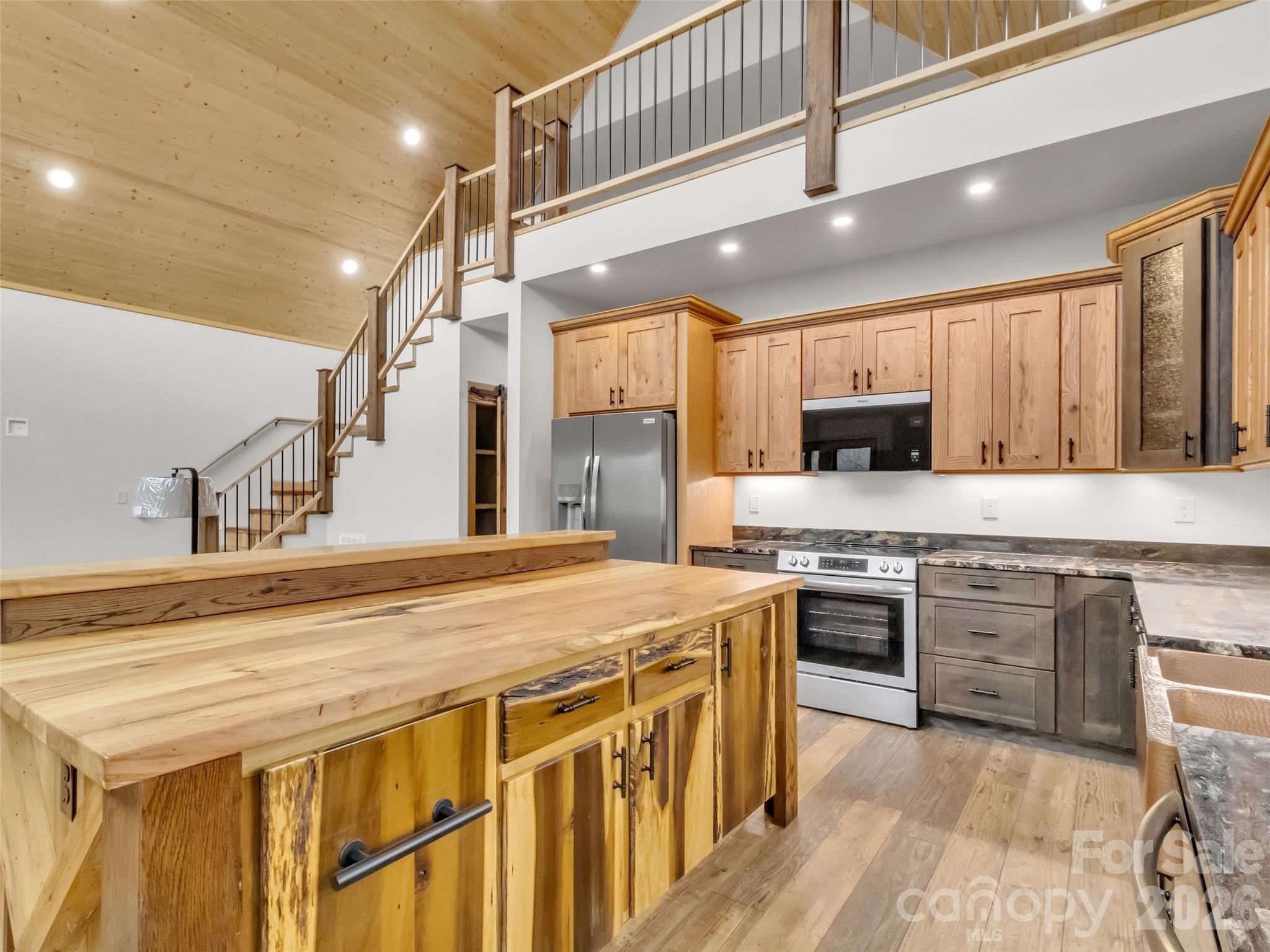 171 Cowtail Cove Clyde NC 28721