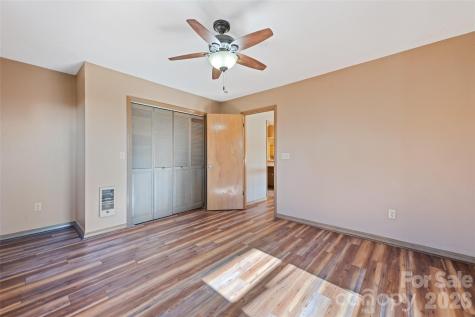 286 Pioneer Ridge Road Canton NC 28716
