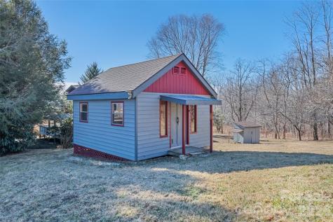 286 Pioneer Ridge Road Canton NC 28716