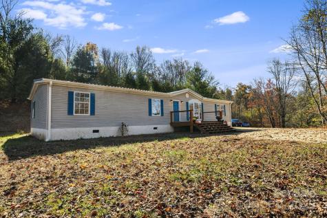 398 Dogwood Drive Bakersville NC 28705