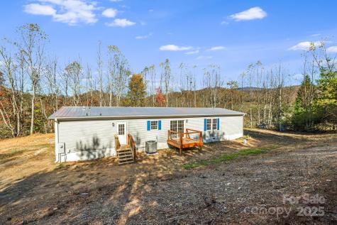 398 Dogwood Drive Bakersville NC 28705