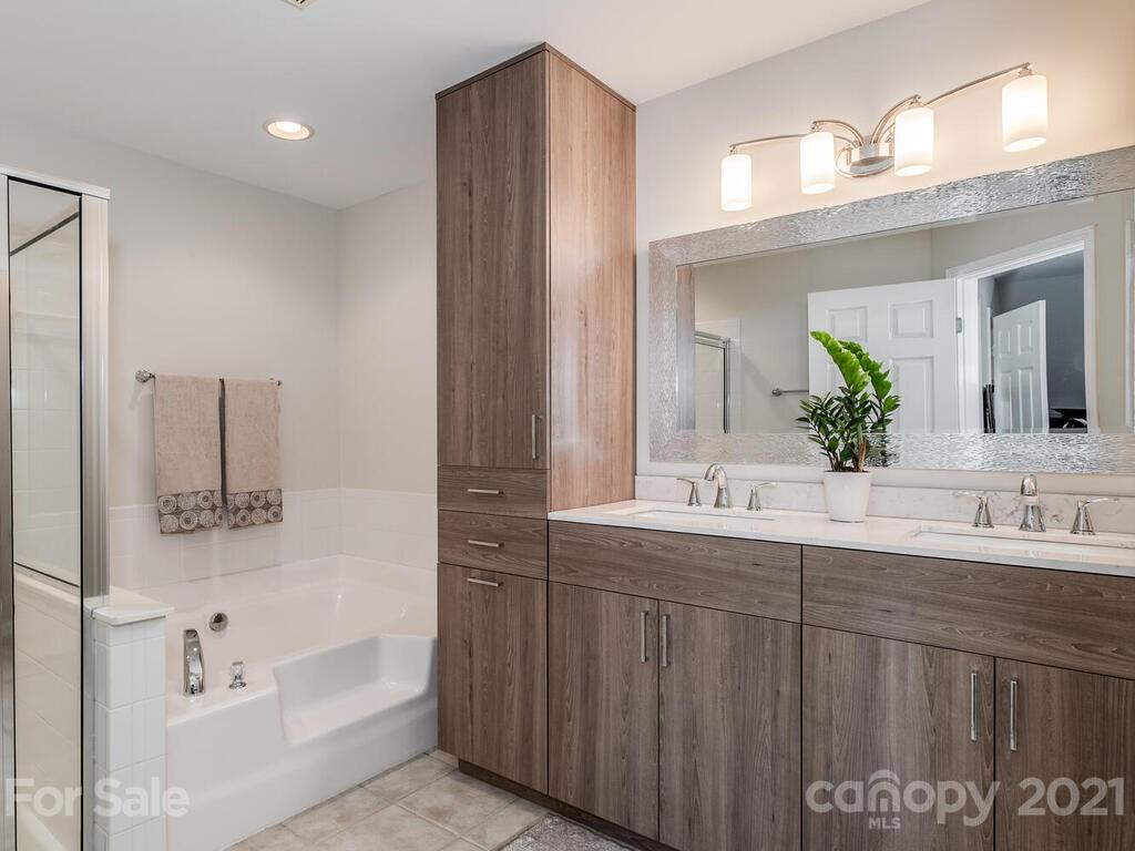 10224 Berkeley Pond Drive Charlotte NC 28277