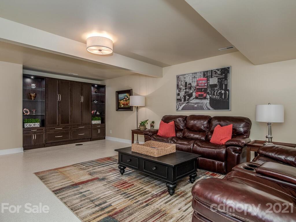 10224 Berkeley Pond Drive Charlotte NC 28277