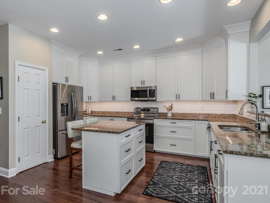 10224 Berkeley Pond Drive Charlotte NC 28277