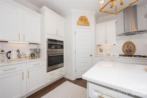 6249 Finch Meadow Court Clemmons NC 27012