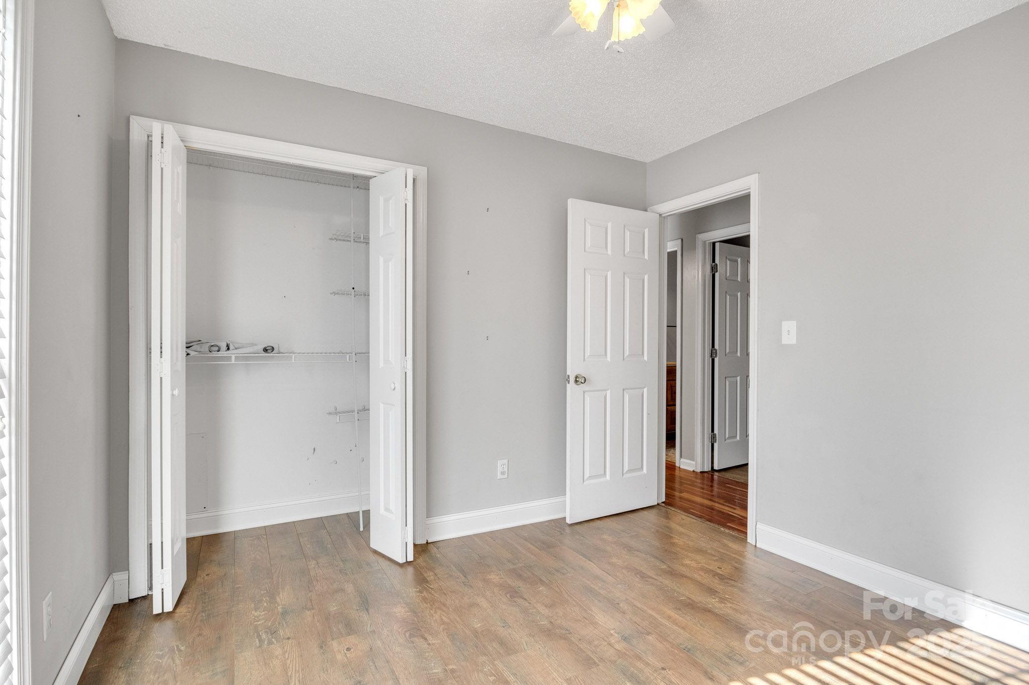 1012 Thorncrest Drive Fletcher NC 28732
