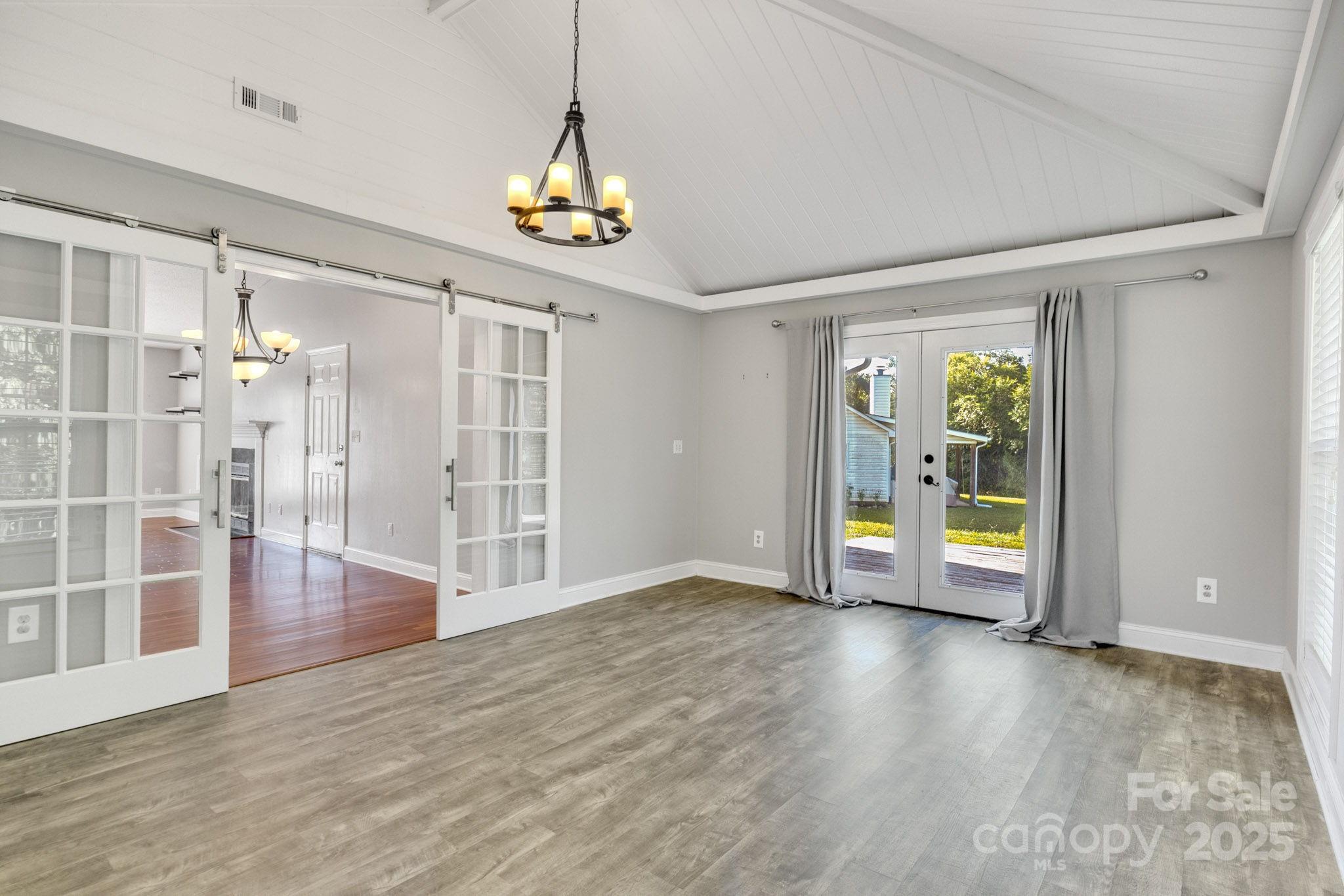 1012 Thorncrest Drive Fletcher NC 28732