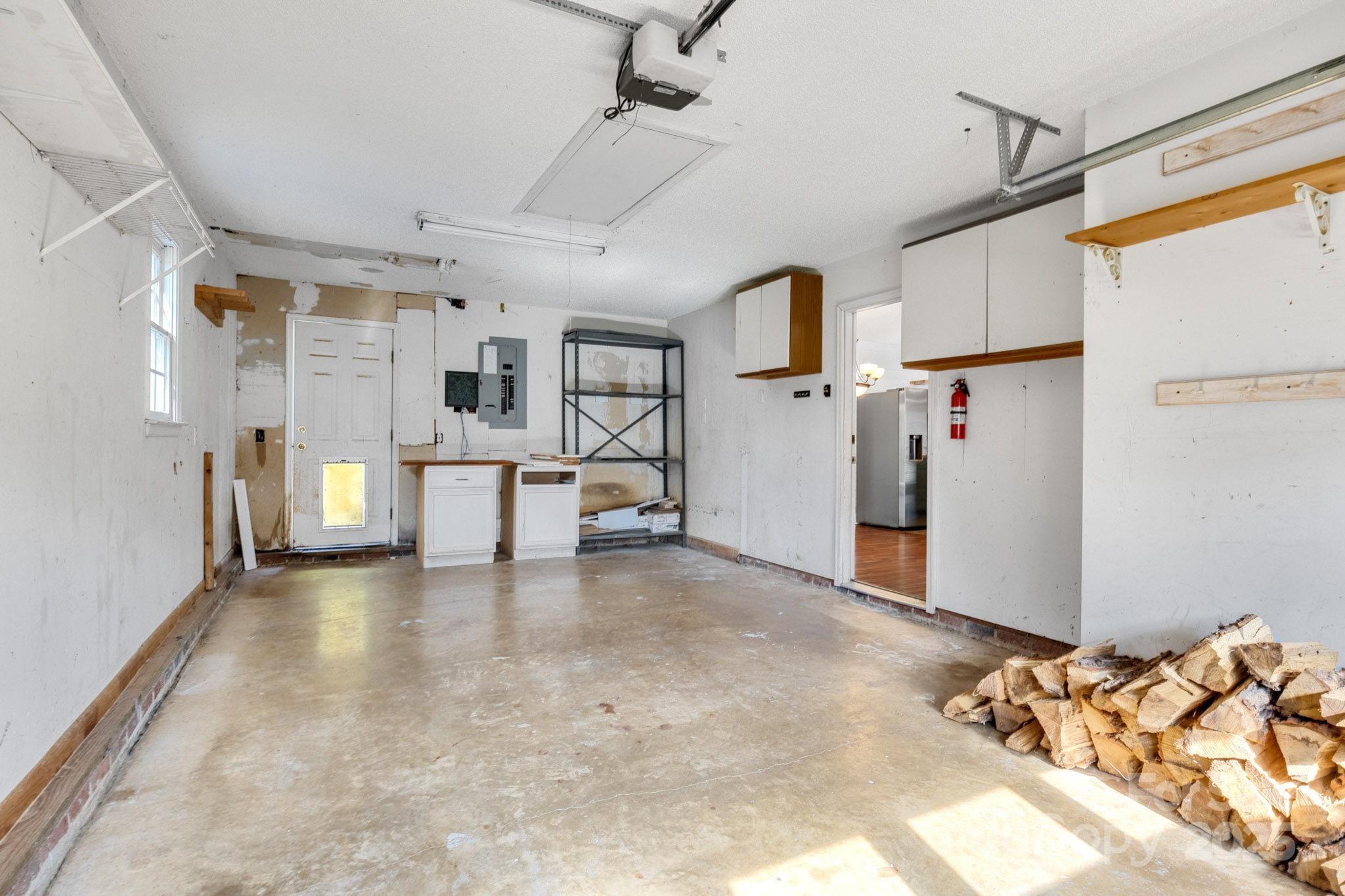 1012 Thorncrest Drive Fletcher NC 28732