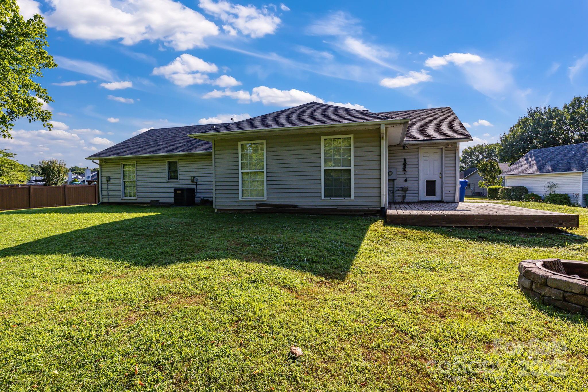 1012 Thorncrest Drive Fletcher NC 28732