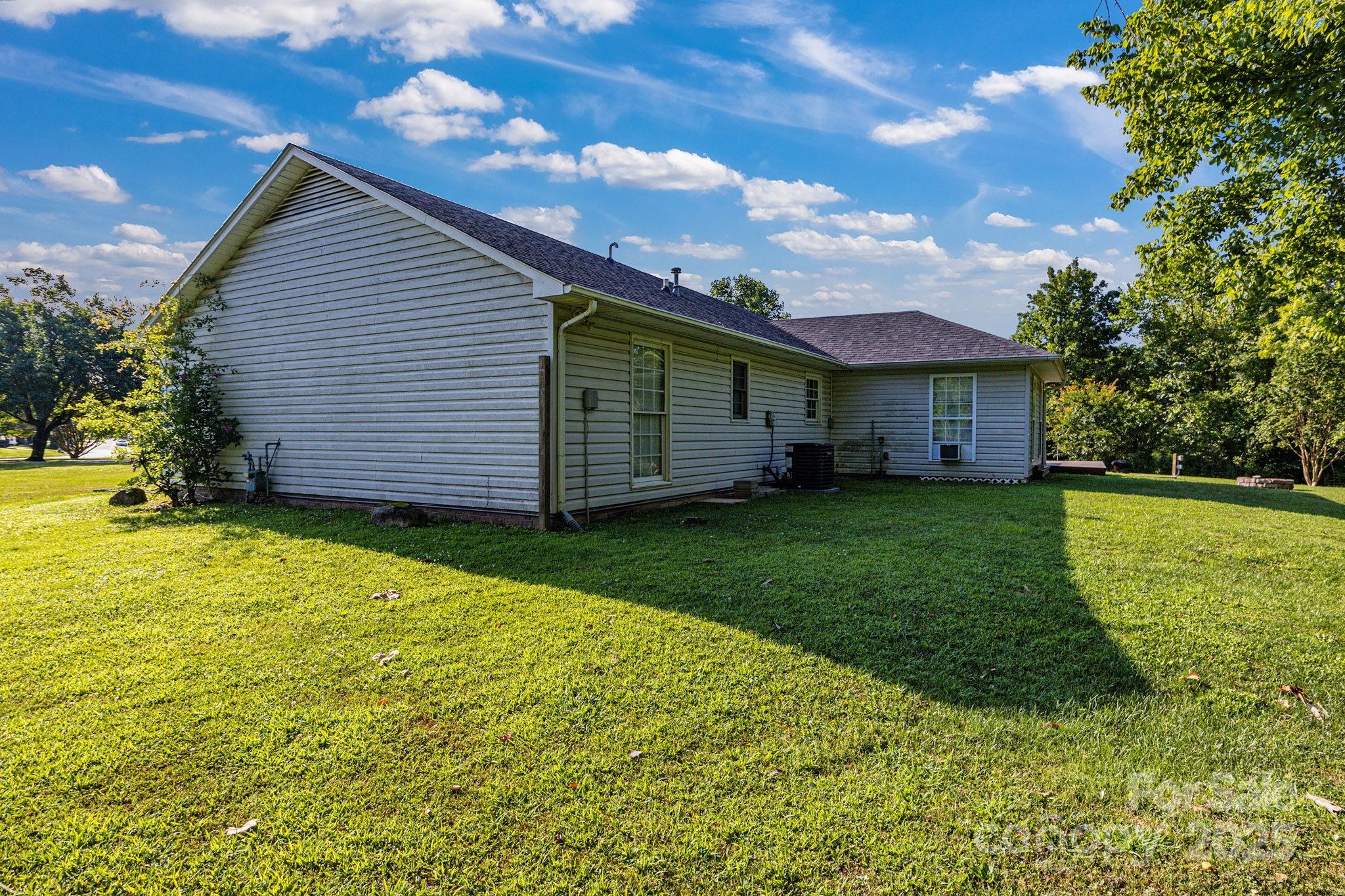 1012 Thorncrest Drive Fletcher NC 28732