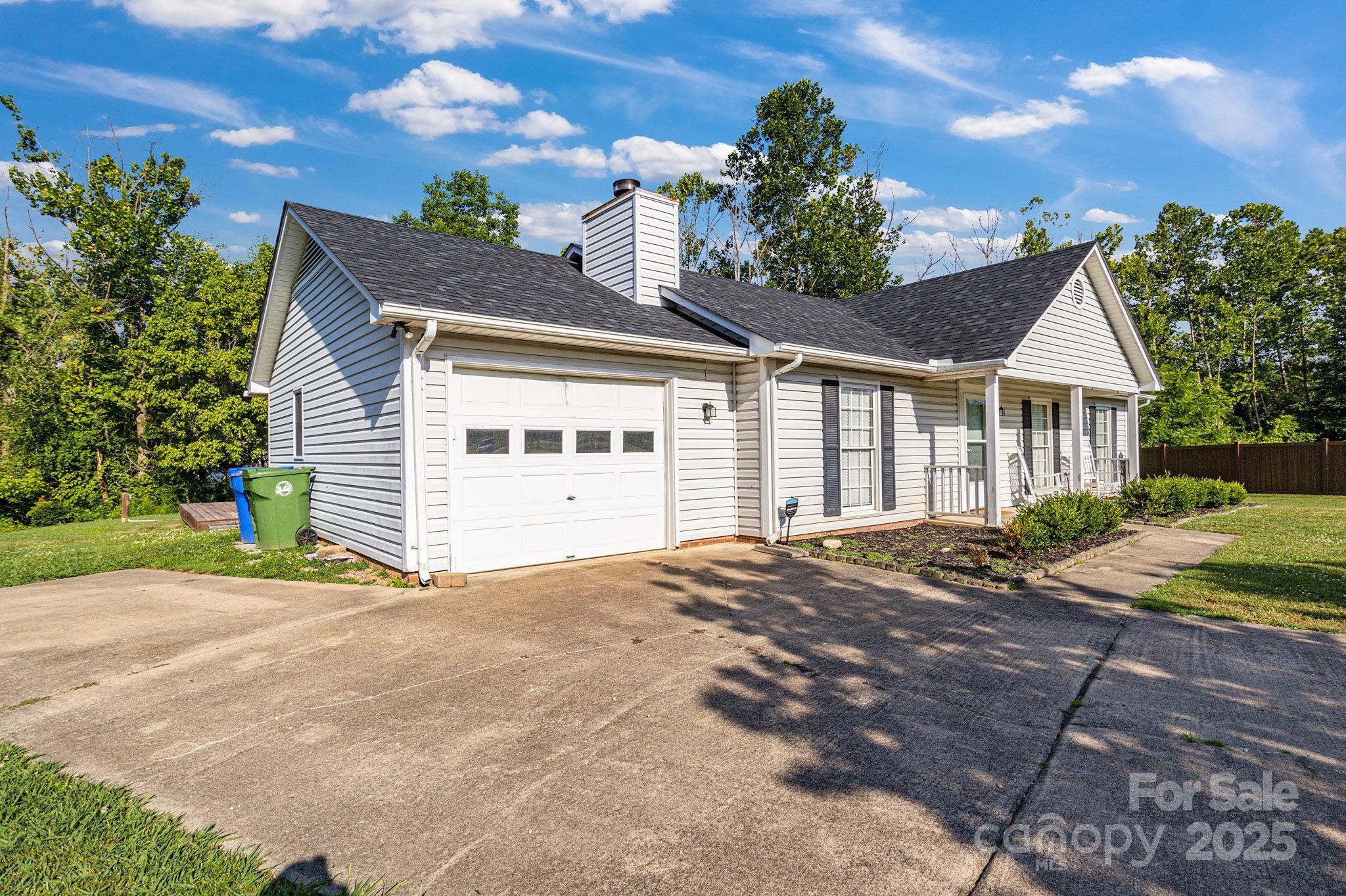 1012 Thorncrest Drive Fletcher NC 28732