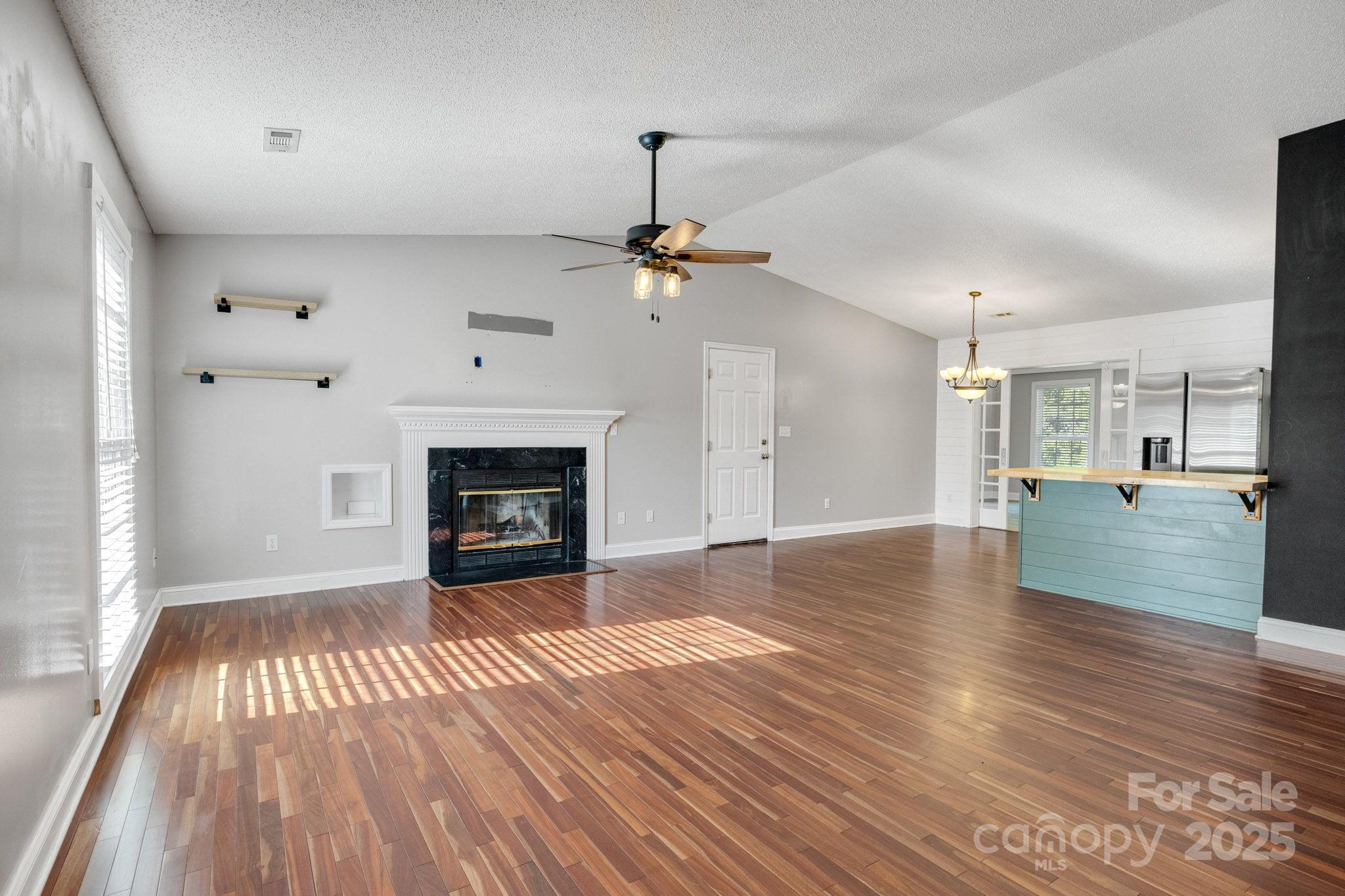 1012 Thorncrest Drive Fletcher NC 28732