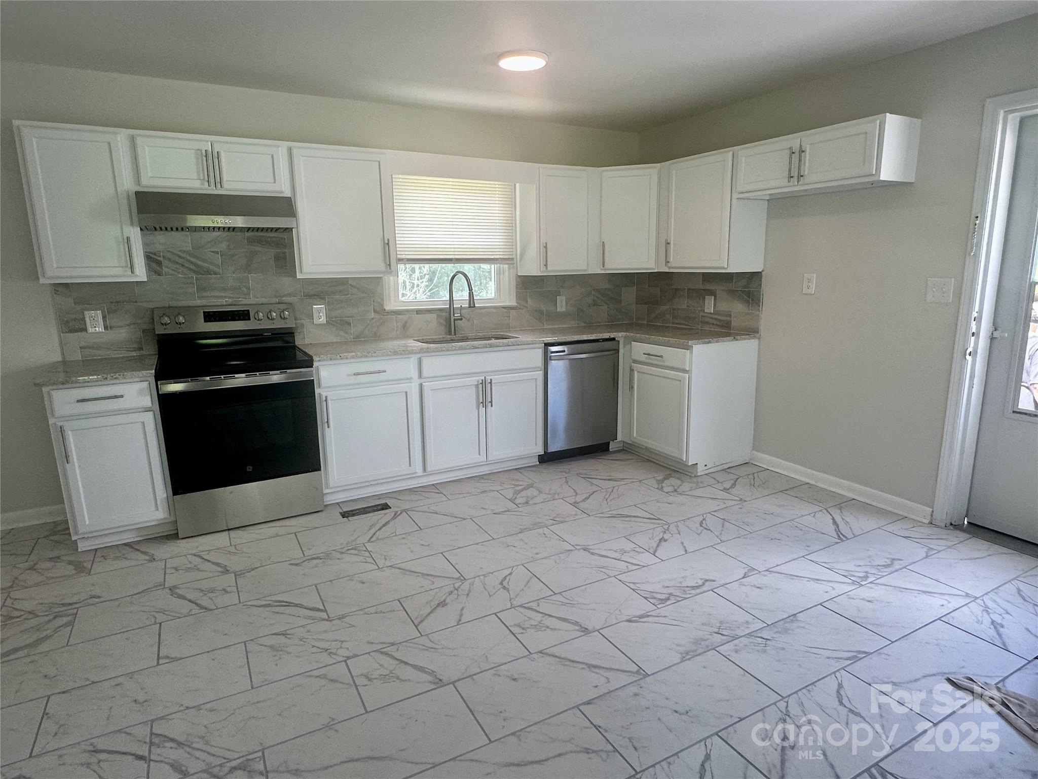 2021 Hollandale Drive Gastonia NC 28054