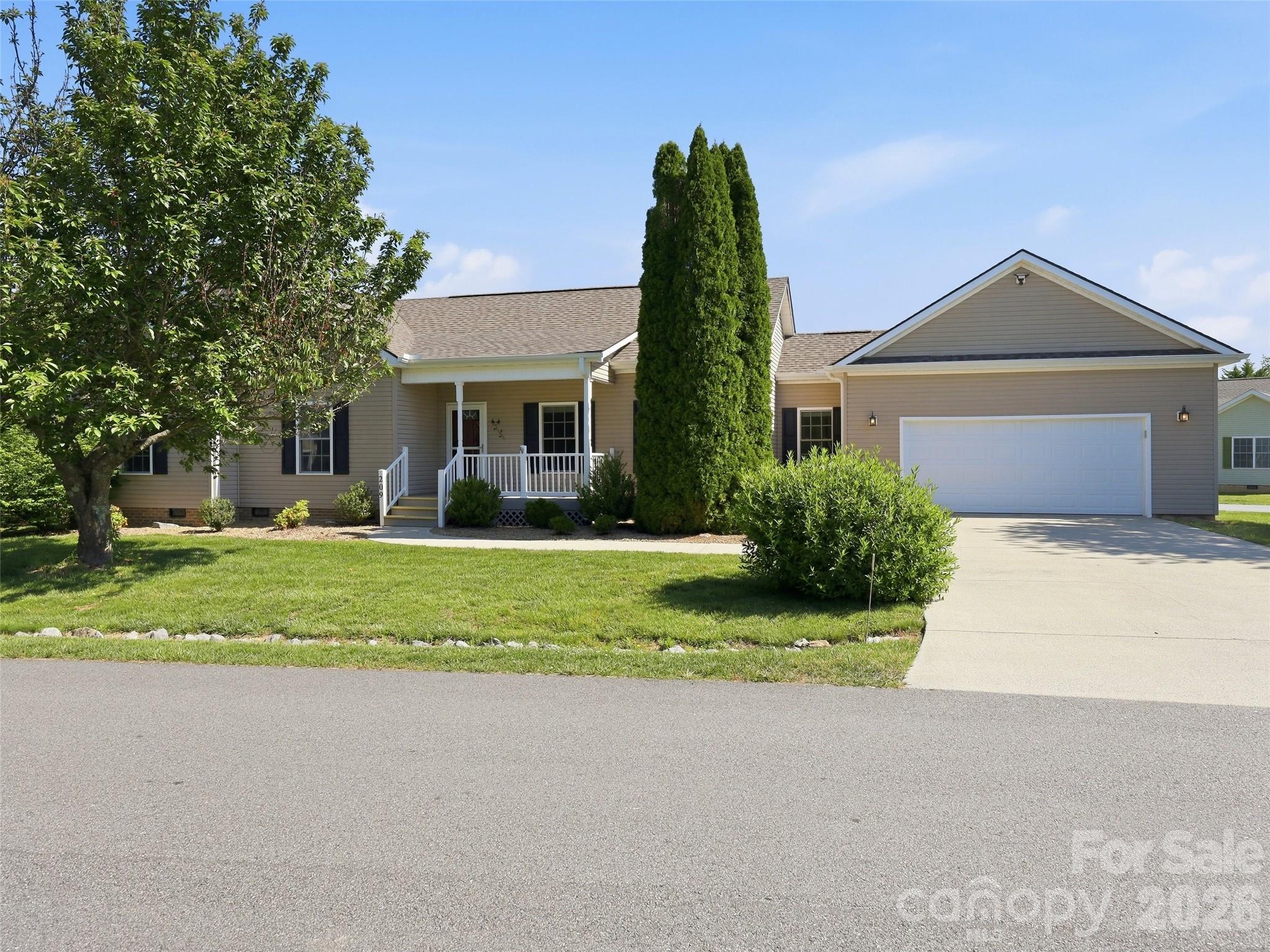209 Beechnut Drive Hendersonville NC 28739