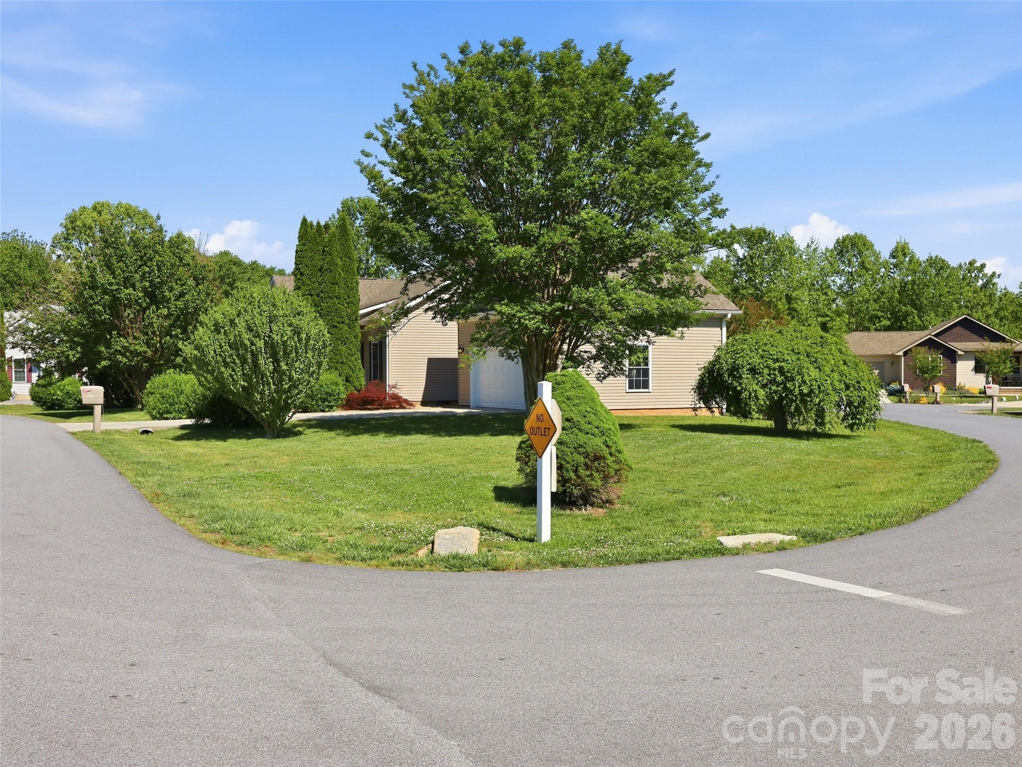 209 Beechnut Drive Hendersonville NC 28739