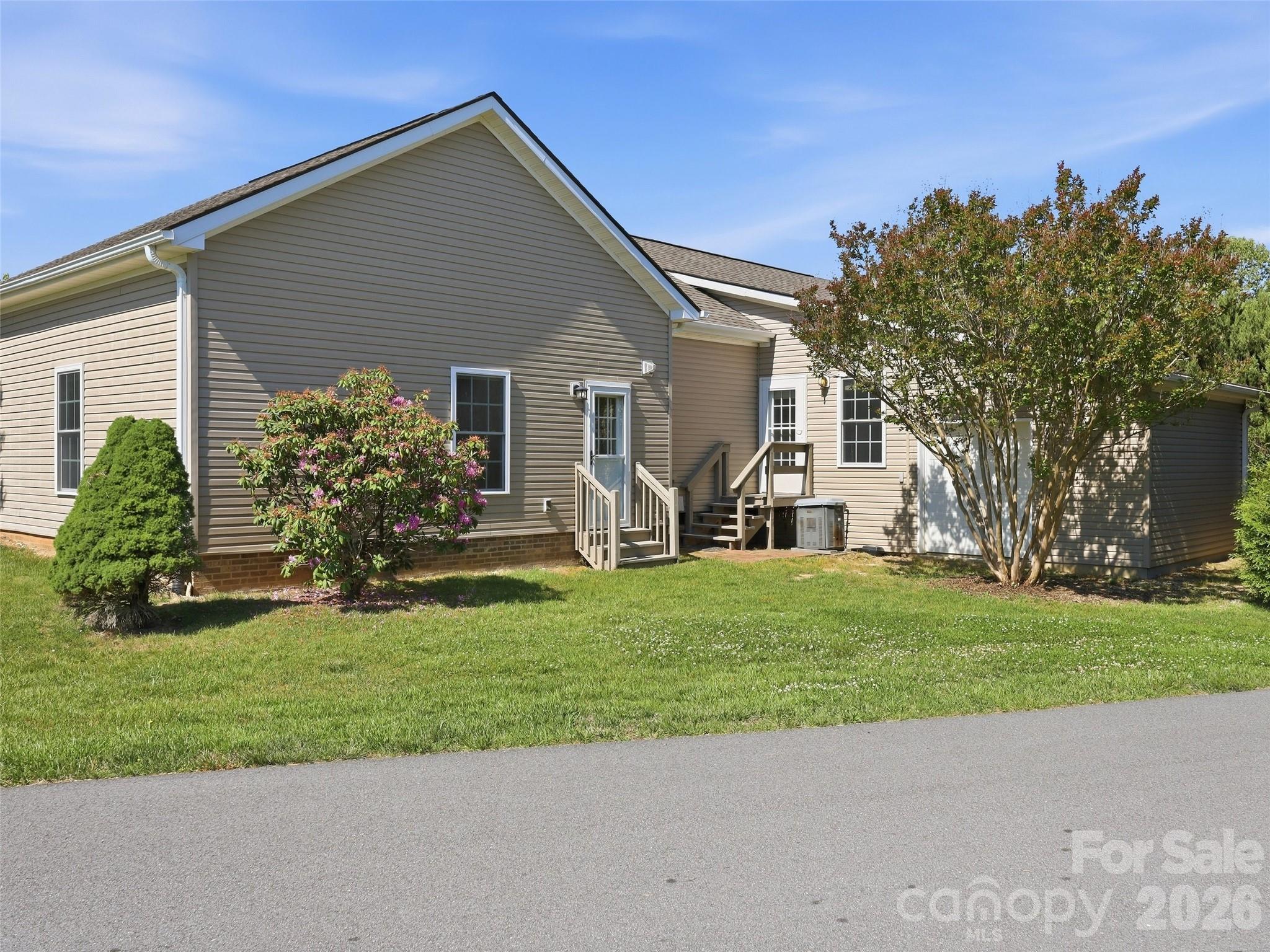 209 Beechnut Drive Hendersonville NC 28739