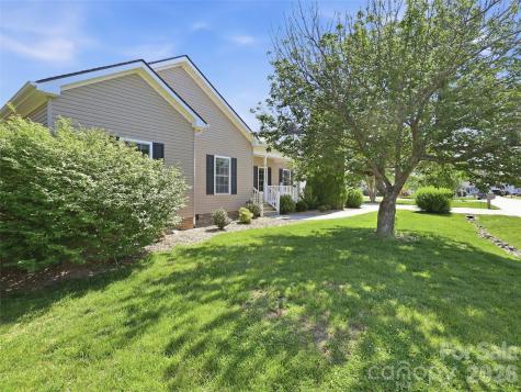 209 Beechnut Drive Hendersonville NC 28739