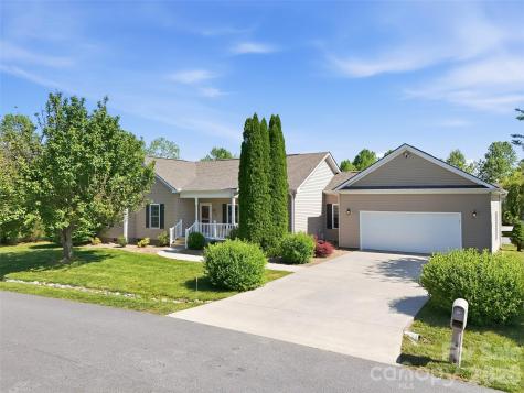 209 Beechnut Drive Hendersonville NC 28739