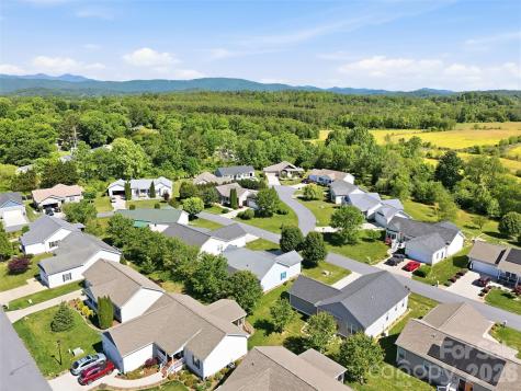 209 Beechnut Drive Hendersonville NC 28739