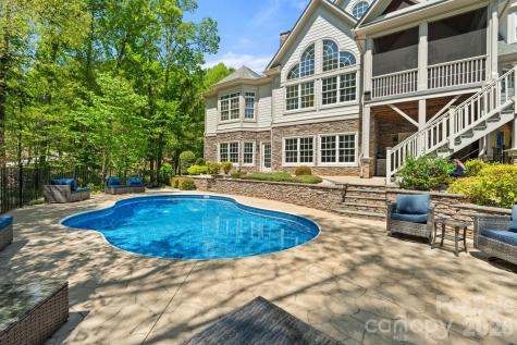 7601 Crossing Ridge Drive Belews Creek NC 27009